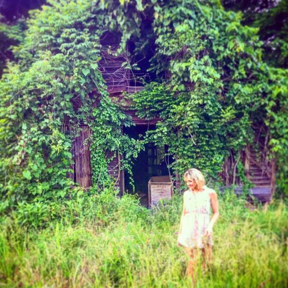 Meet your Posher, Rissa Leigh - Picture 1 of 1